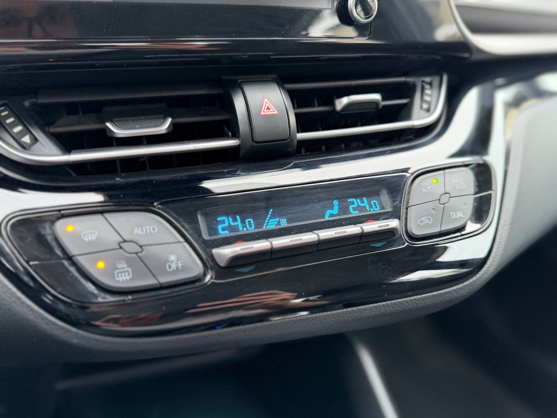 Toyota C-HR WE6E476 10/20