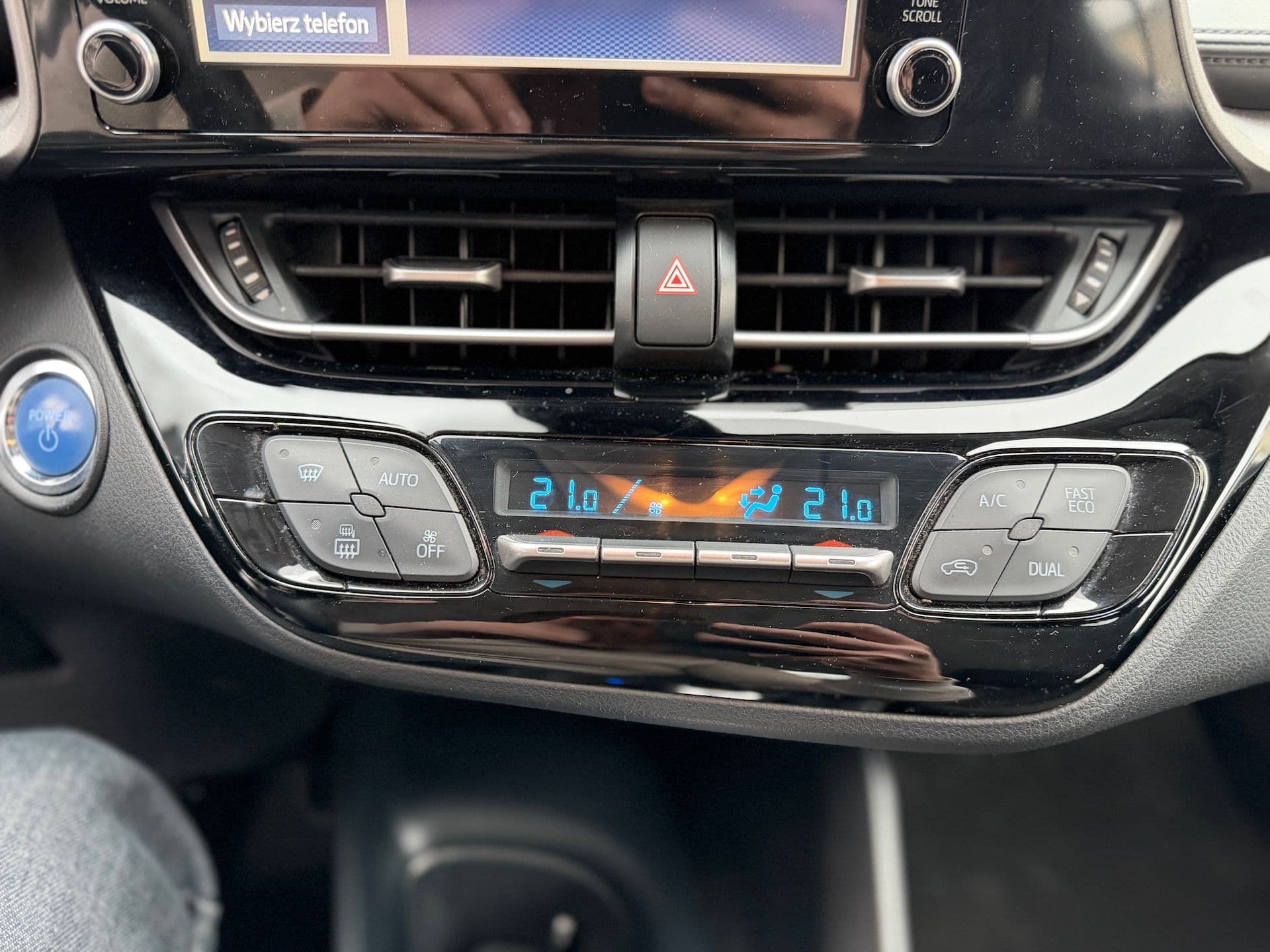 Toyota C-HR WE6E428 11/18