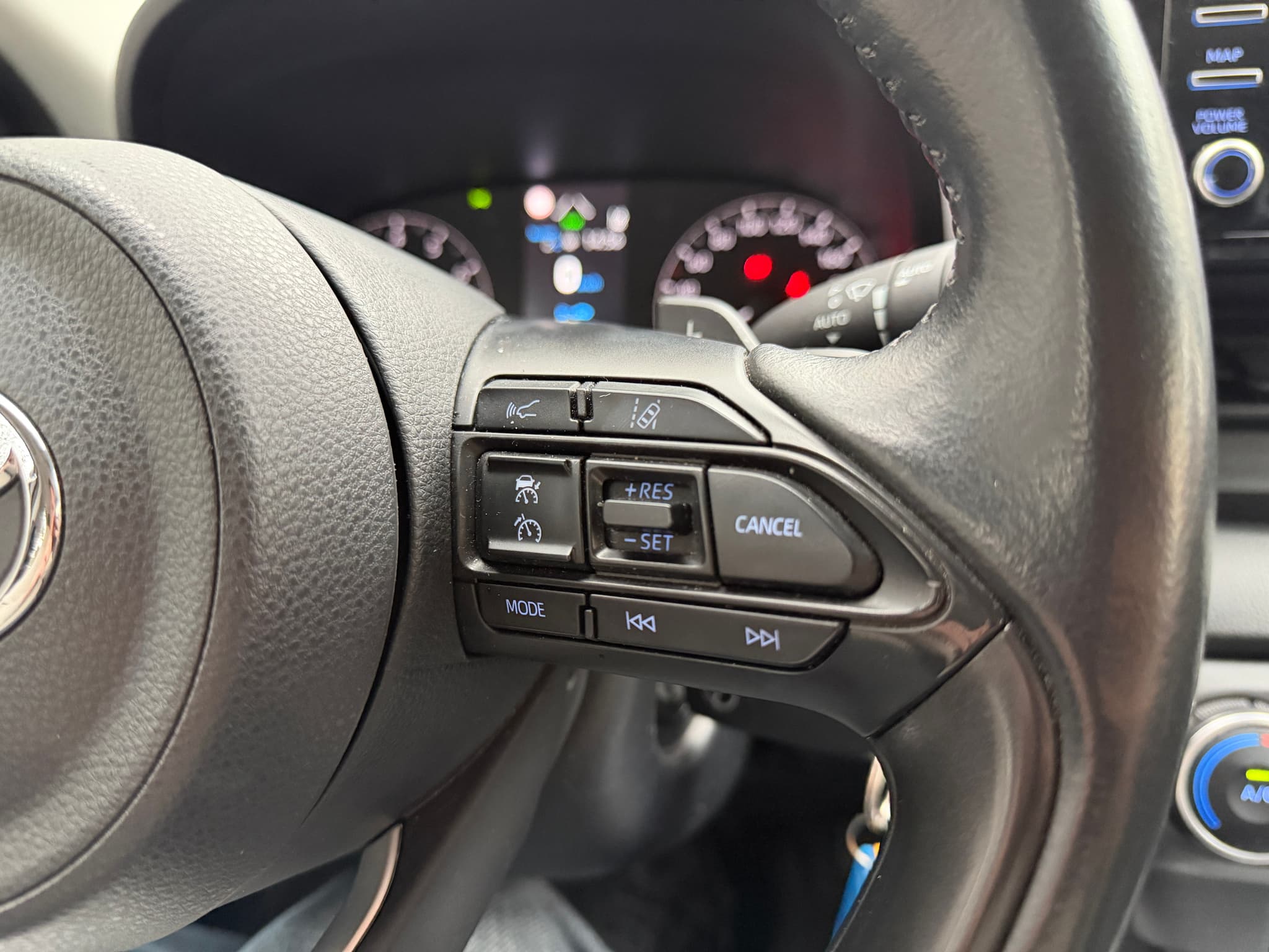 Toyota Yaris WE6W020 14/18