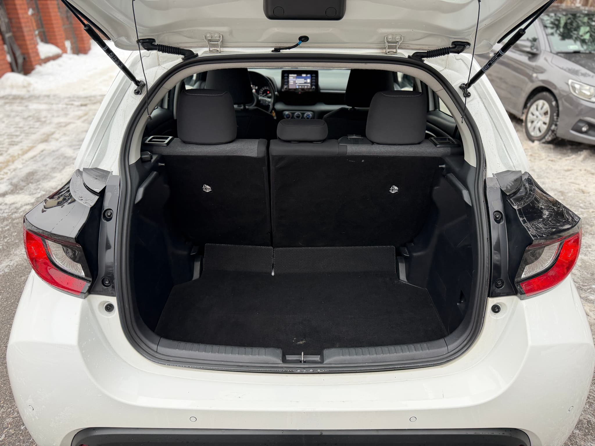 Toyota Yaris WE6U258 14/16