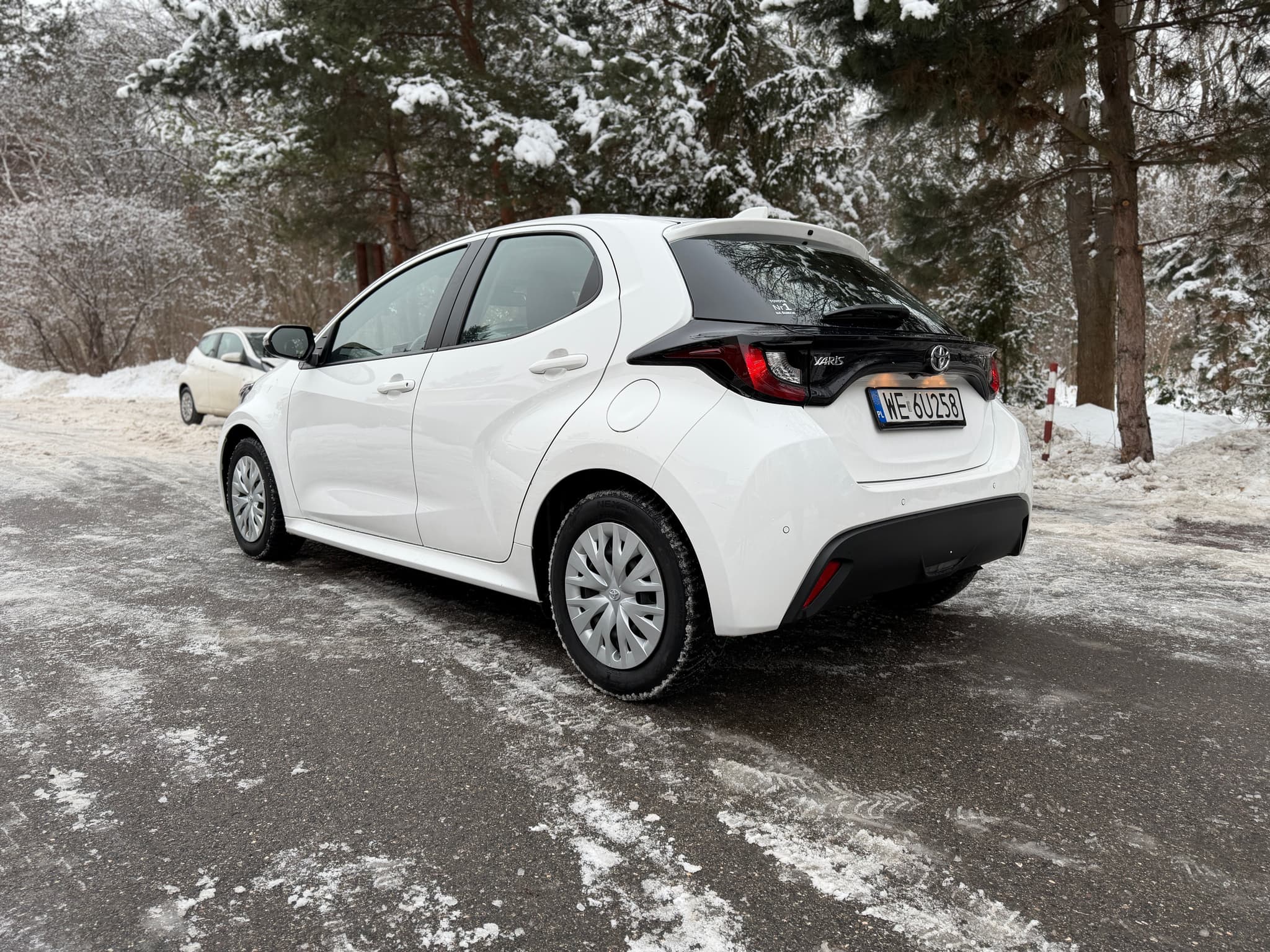 Toyota Yaris WE6U258 4/16