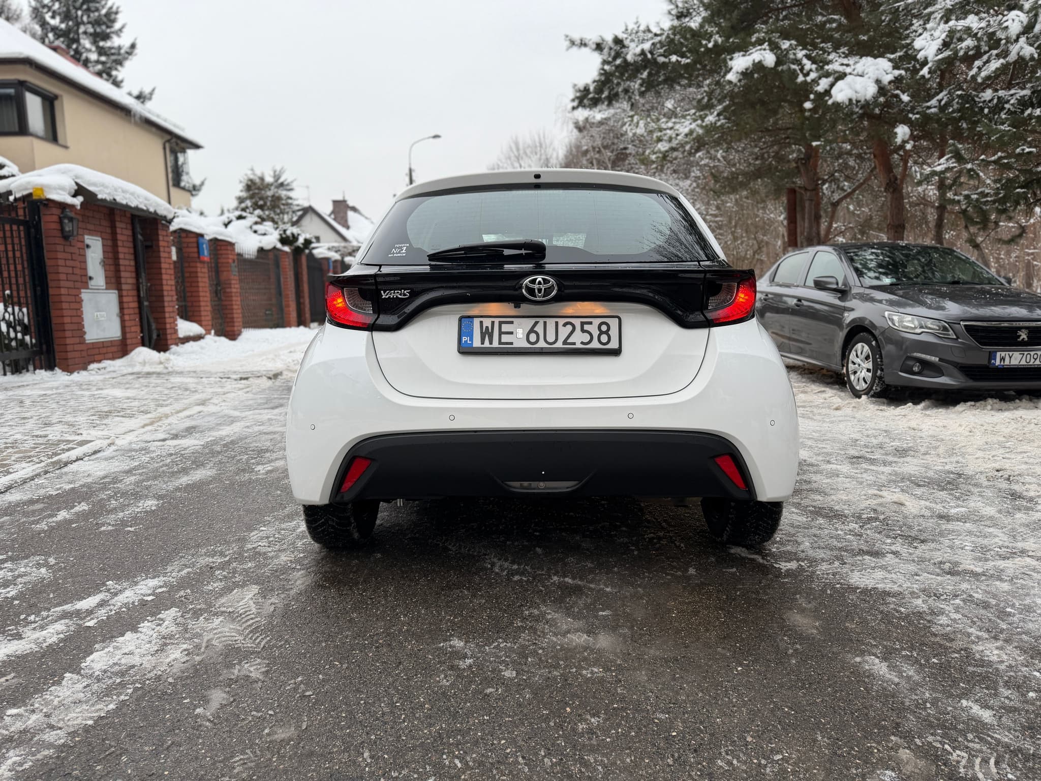 Toyota Yaris WE6U258 6/16