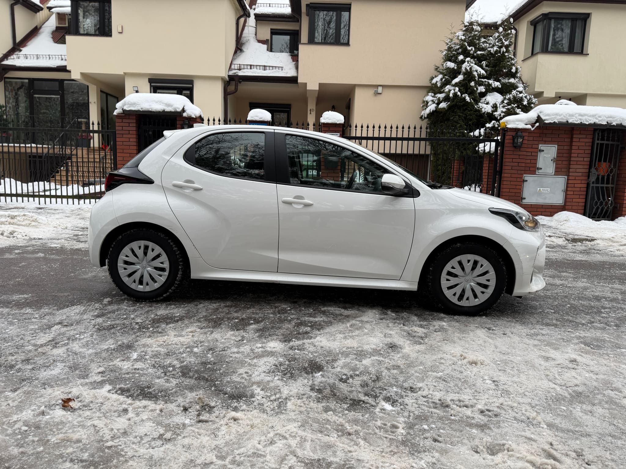 Toyota Yaris WE6U258 7/16