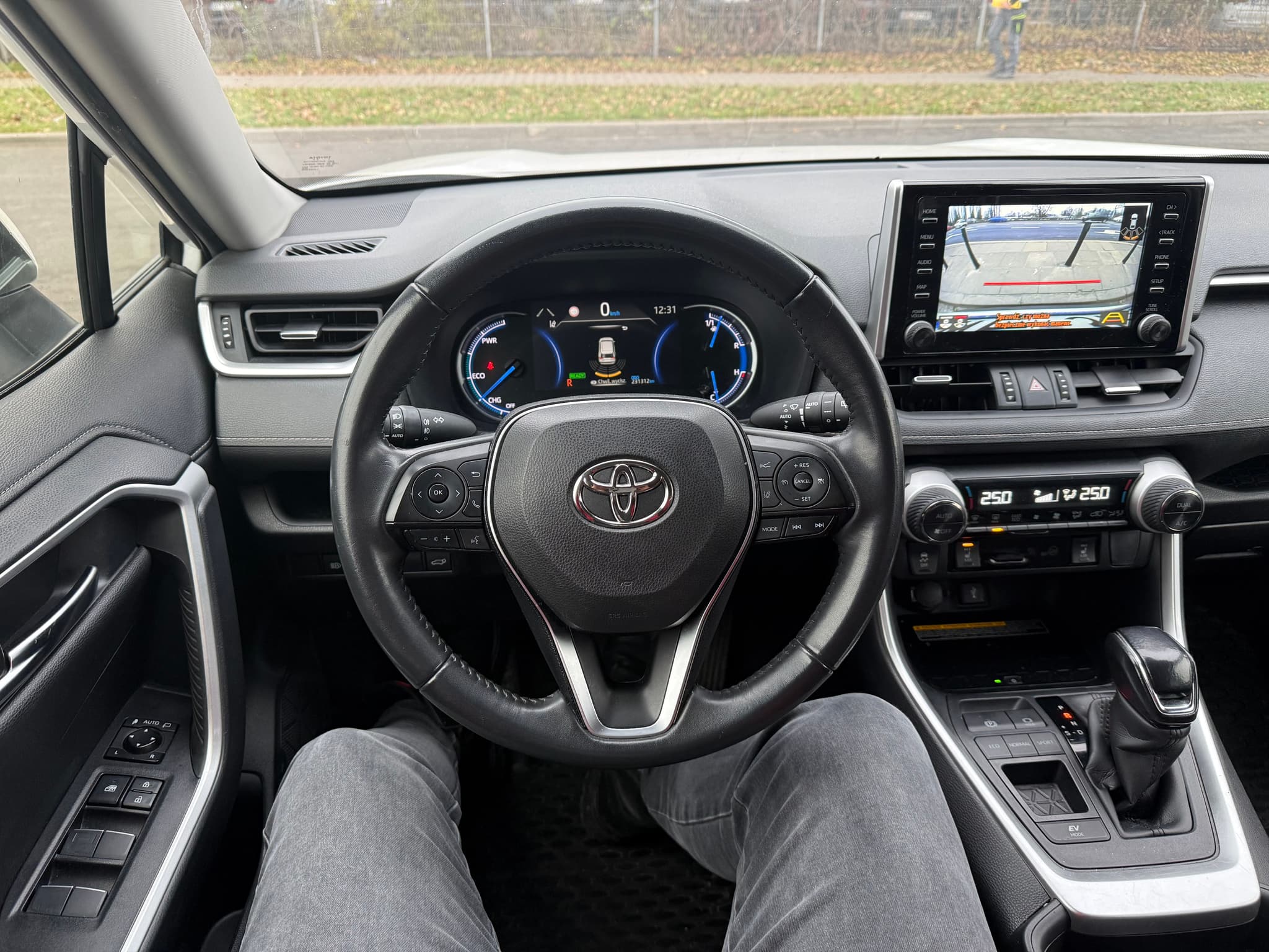 Toyota RAV4 WE3P262 9/14