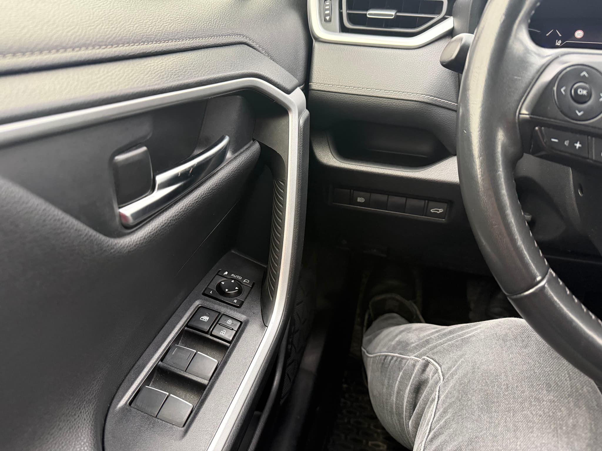 Toyota RAV4 WE3P262 10/14