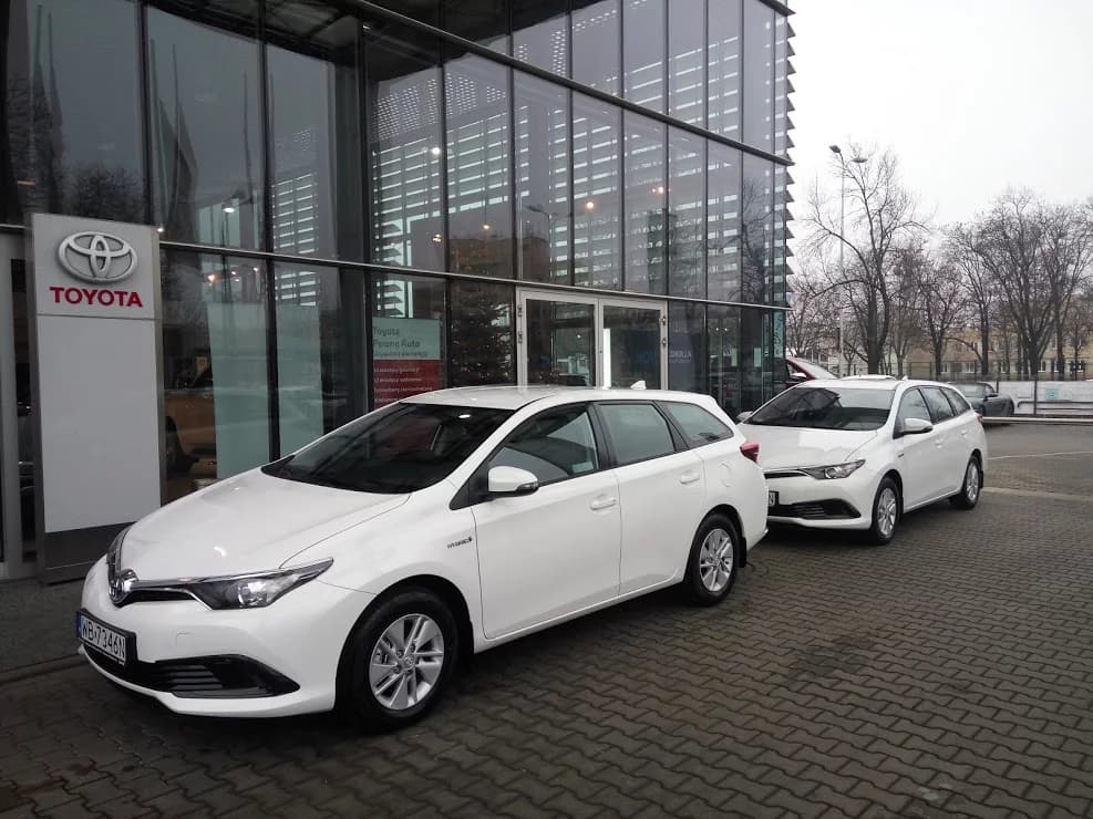 Toyota AURIS 1/5