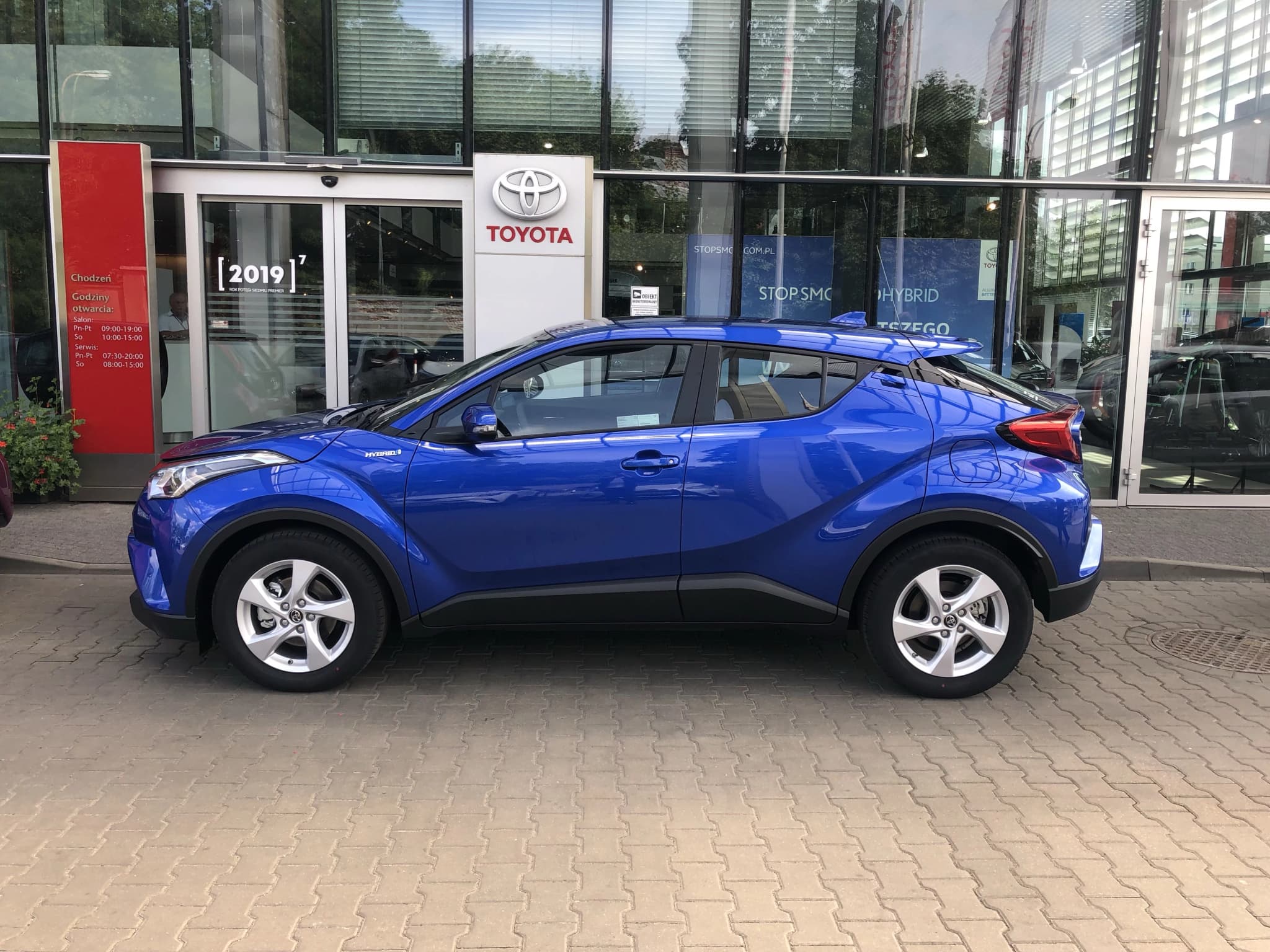 Toyota C-HR 2/4