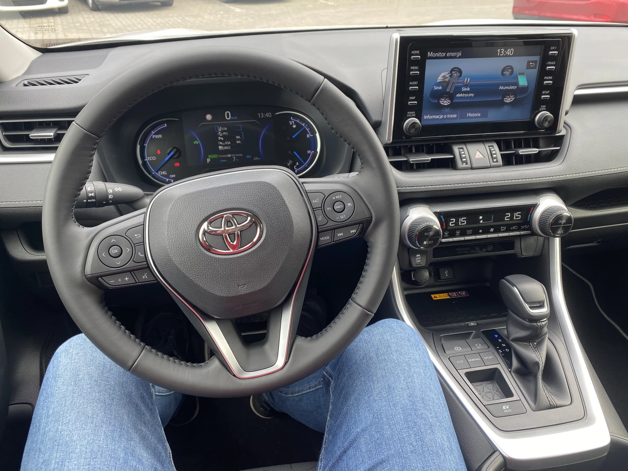 Toyota RAV4 12/12