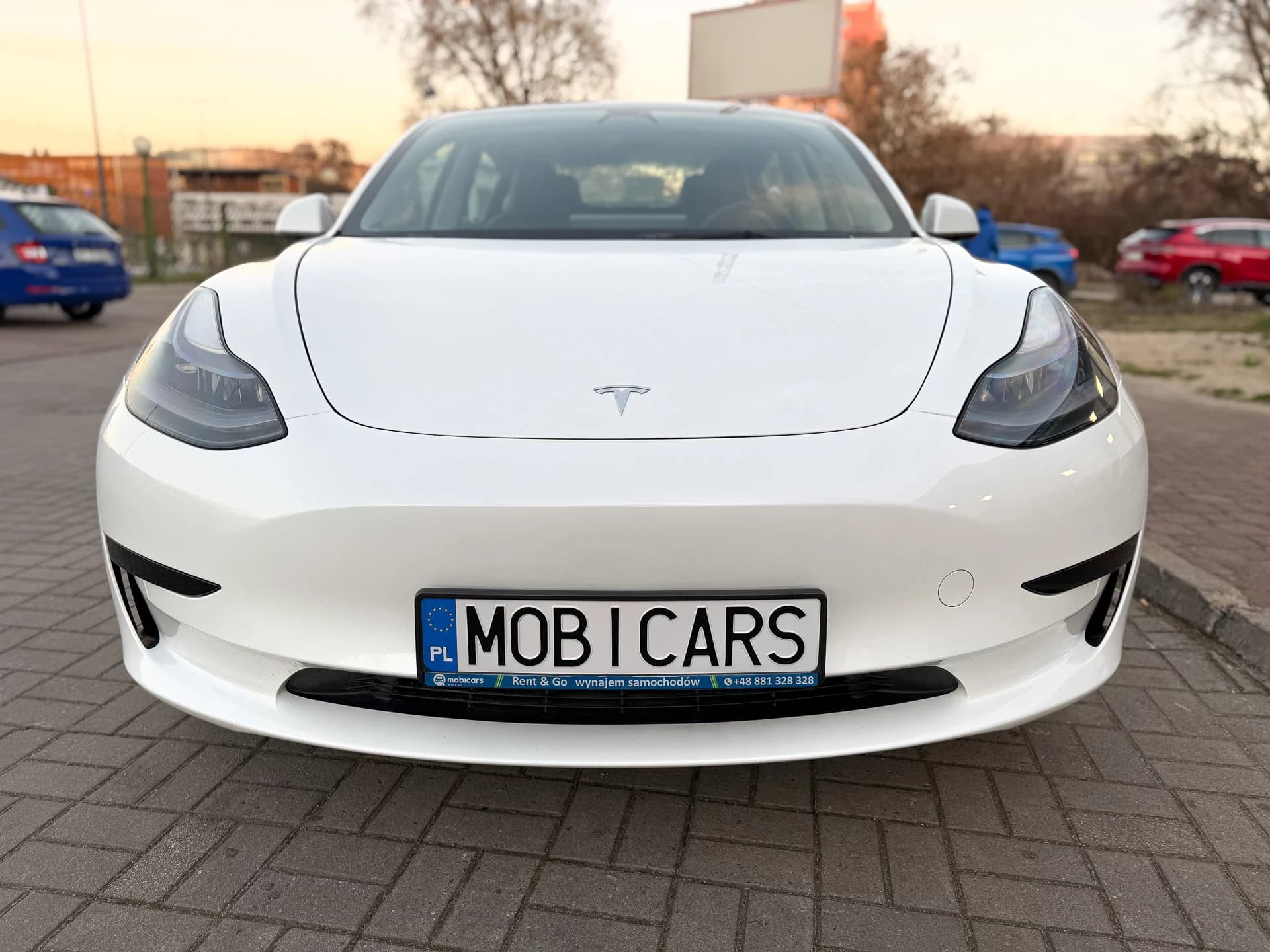 Tesla MODEL 3 2/5