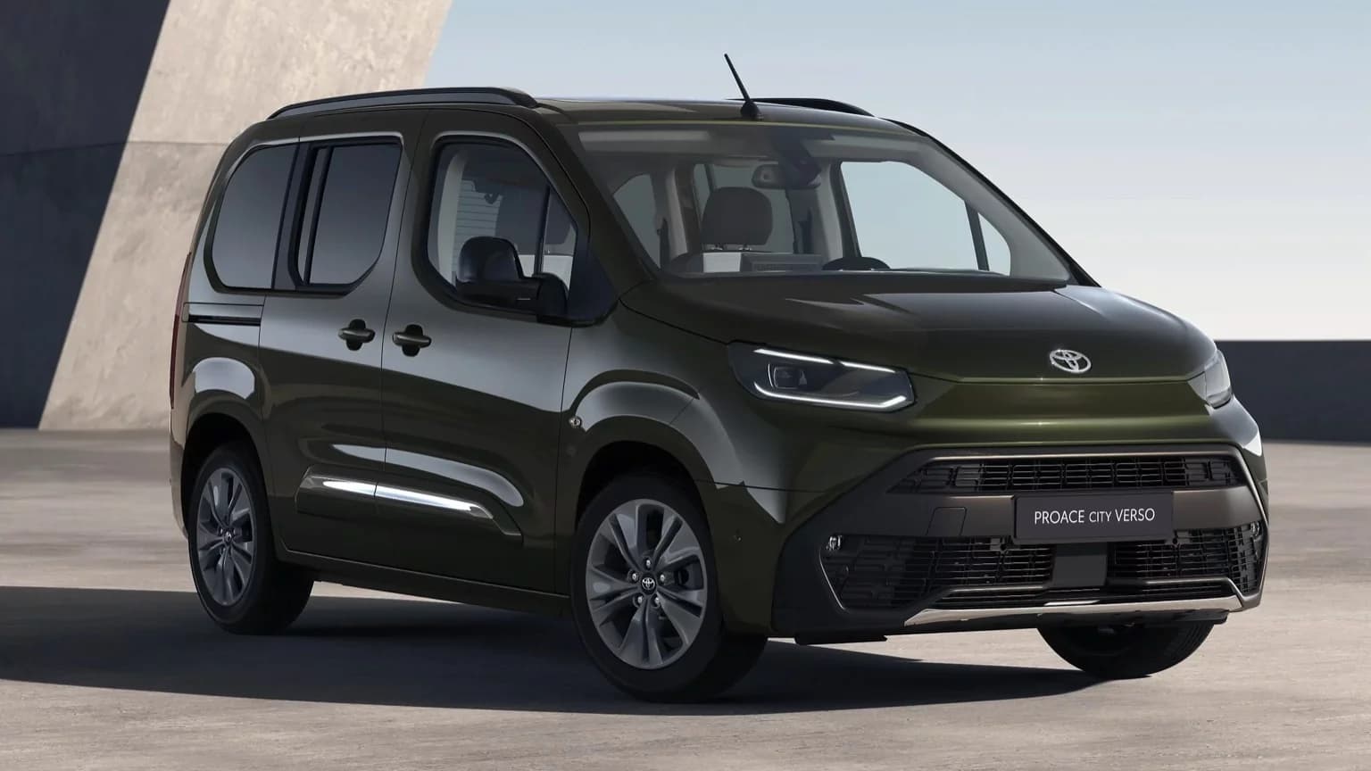 Toyota PROACE CITY VERSO 2/3