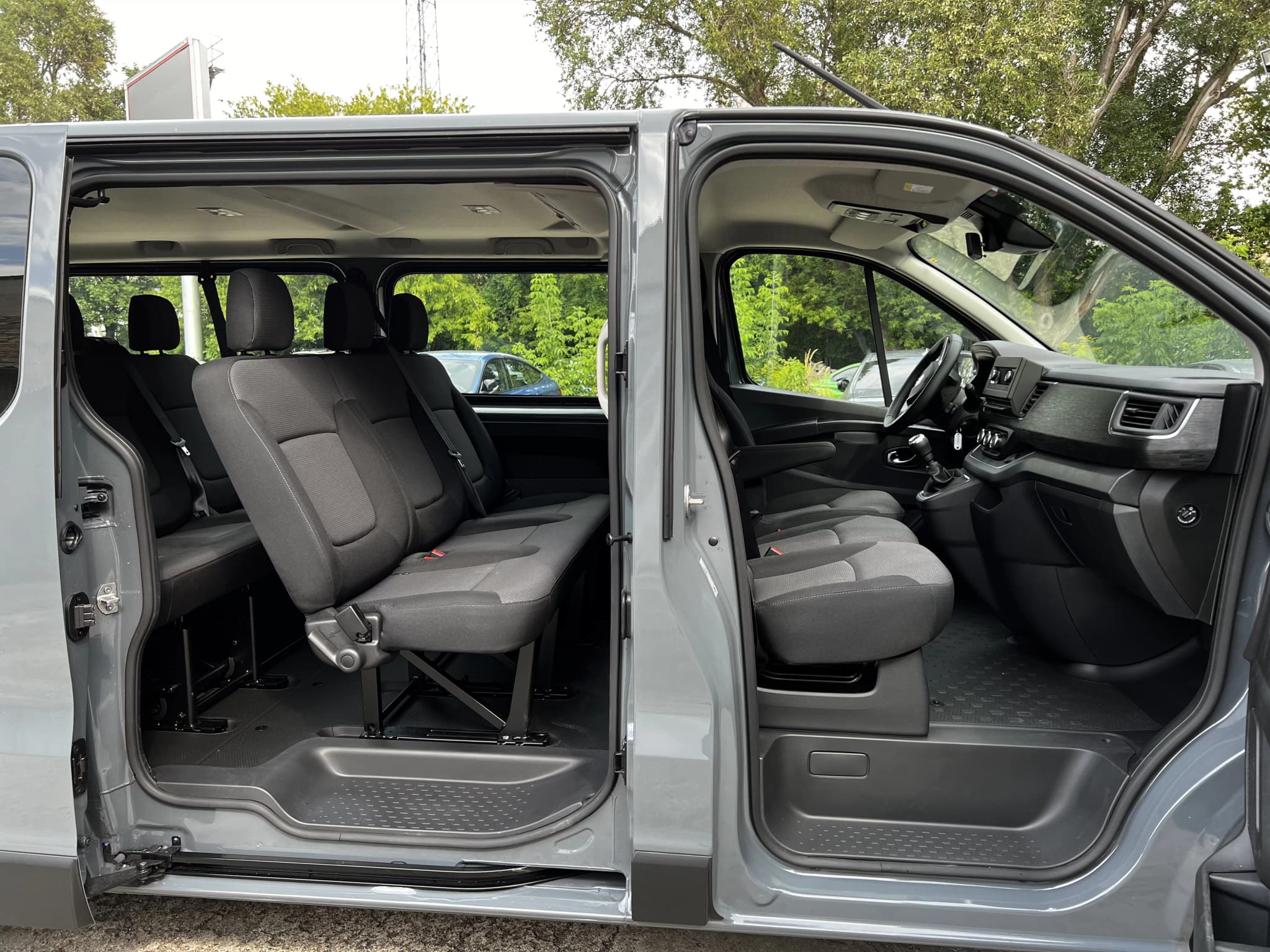 Renault TRAFIC 4/8